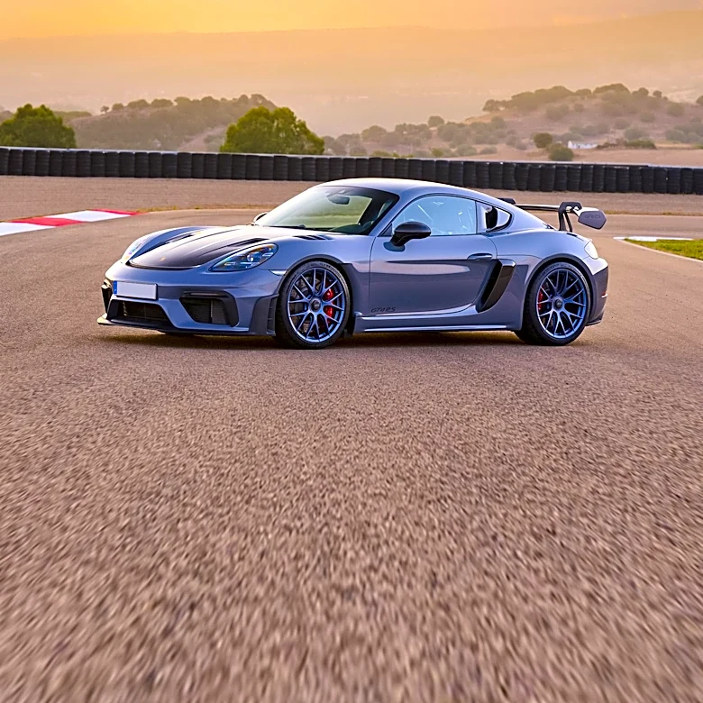 Porsche Launches New 911 GT4 R for Global Customer Motorsport