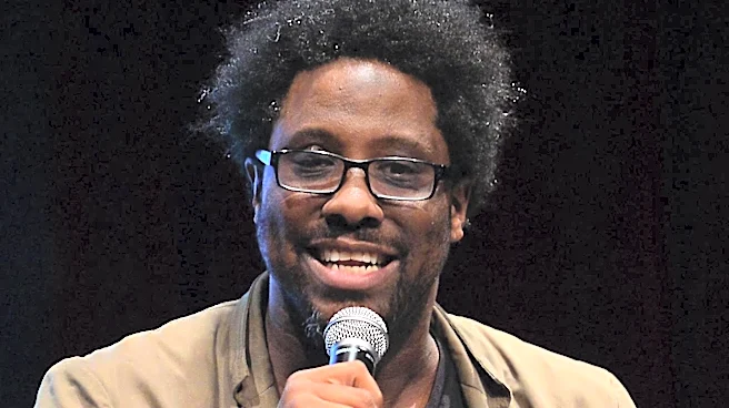 Comedian Des Bishop Transforms Personal Struggles into Comedy in 'Bridge and Tunnel'