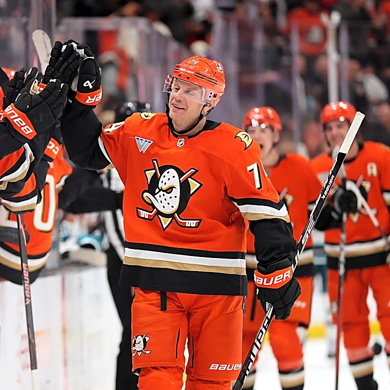 Ian Moore Signs Two-Year Contract with Anaheim Ducks, Avoids Free Agency