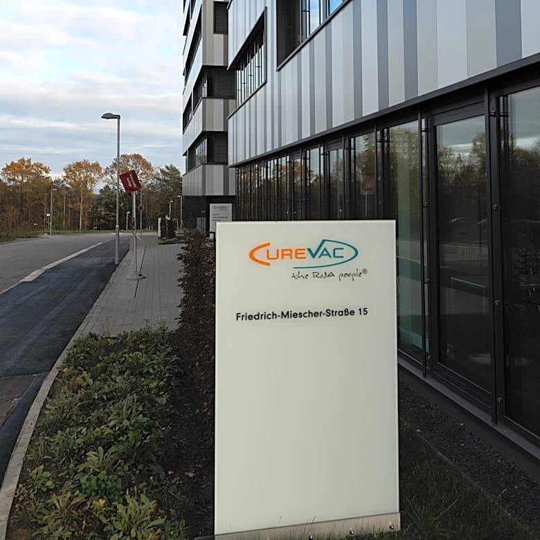 Moderna's mRNA Vaccine Strategy Faces Regulatory Challenges Amid 2028 Break-Even Goal