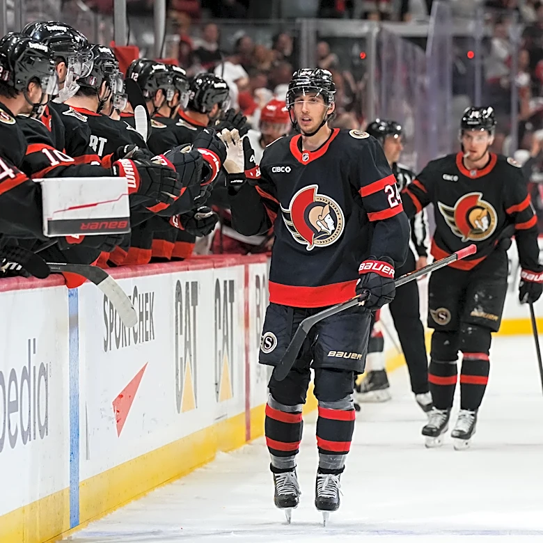 Chicago Blackhawks Trade Andre Burakovsky to Ottawa Senators for Future Draft Pick