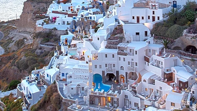 Australian Tourist Criticizes Santorini's Oia Amidst Overcrowding Concerns