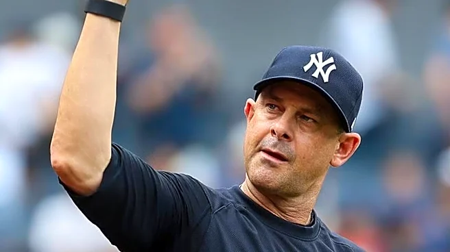 Aaron Boone Supports Carlos Mendoza Despite Mets' Struggles