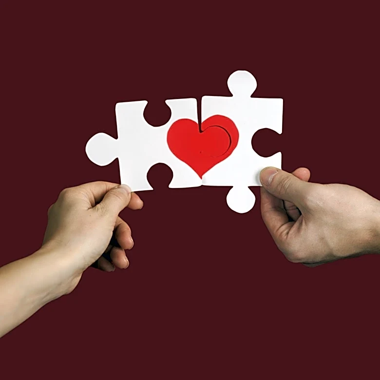 Study Reveals Romantic Compatibility Linked to Partner Perception