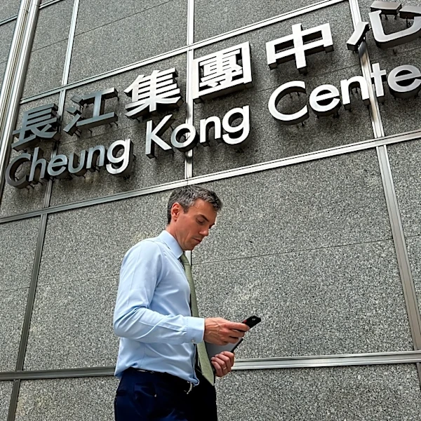 Chinese Mining Executive Acquires Hong Kong Luxury House Amid Market Distress