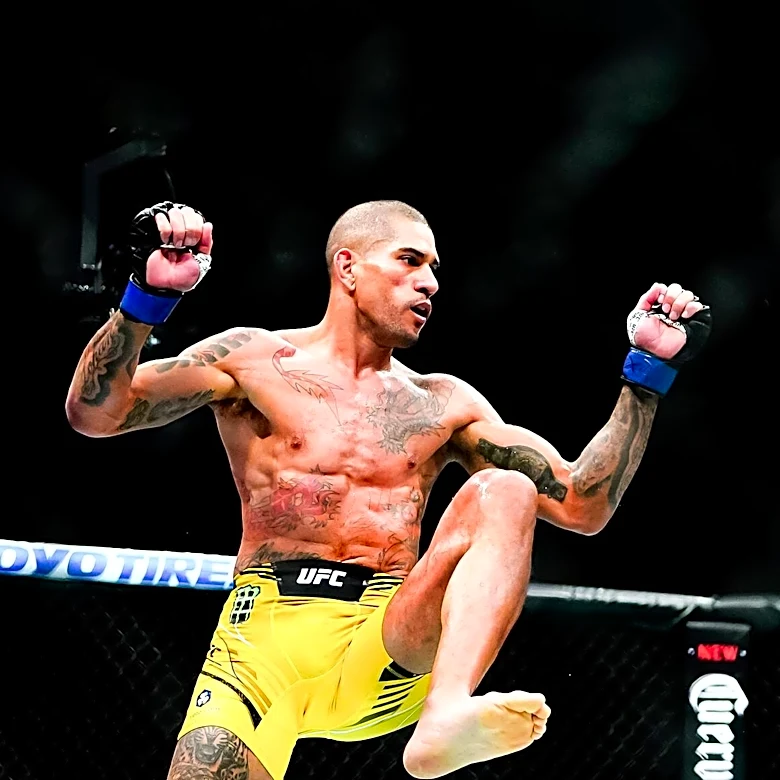 UFC Baku Event Showcases Dramatic Finishes and Tactical Battles