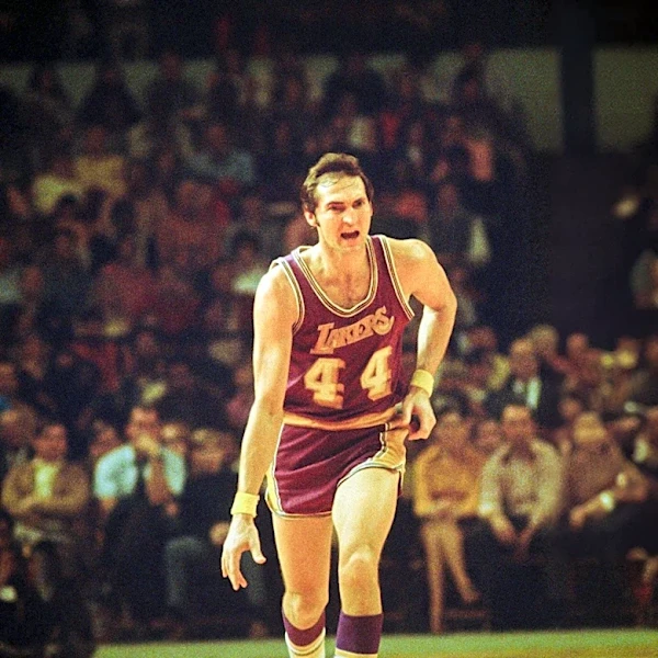 NBA's Early Days Highlighted by Terrifying Flight Experience