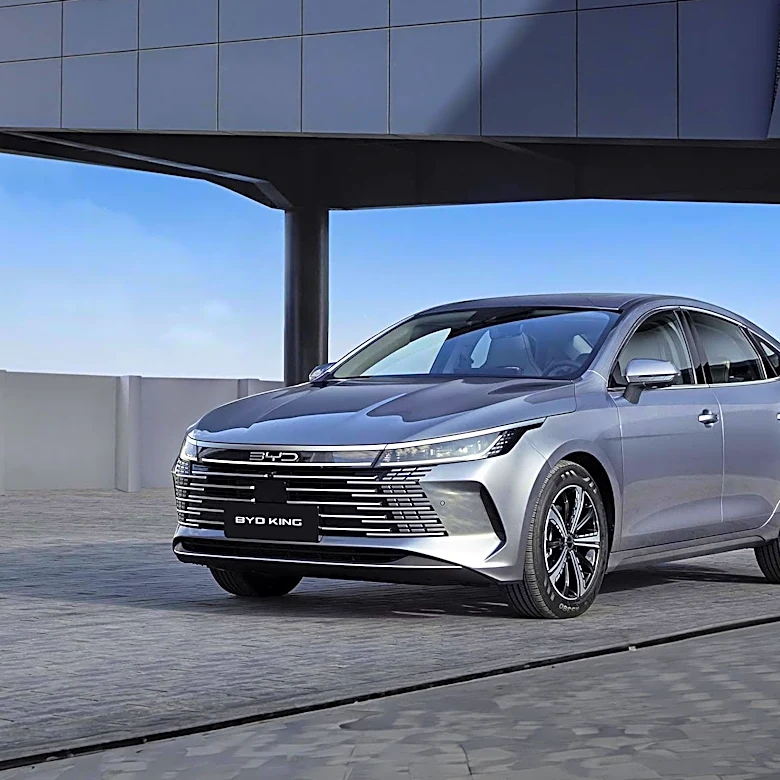 BYD to Launch Seal 08 Sedan with Advanced Features and Fast Charging