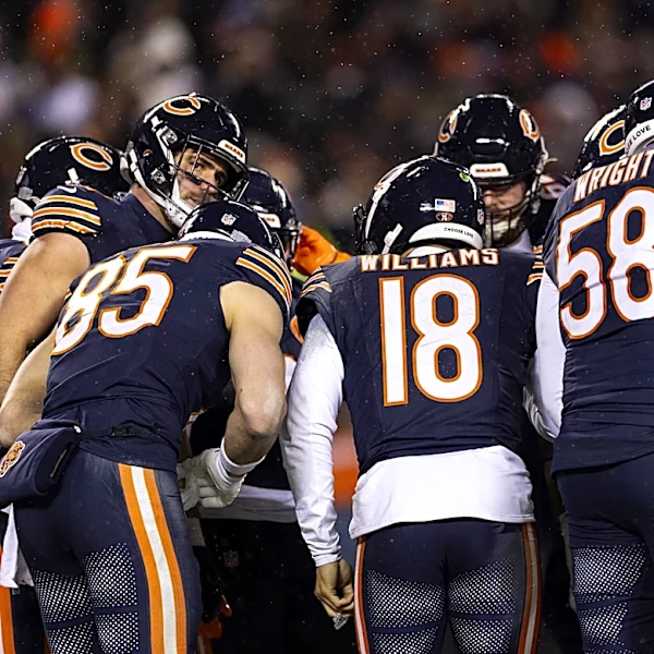 Chicago Bears' Offensive Line Receives High PFF Grades for 2025 Season