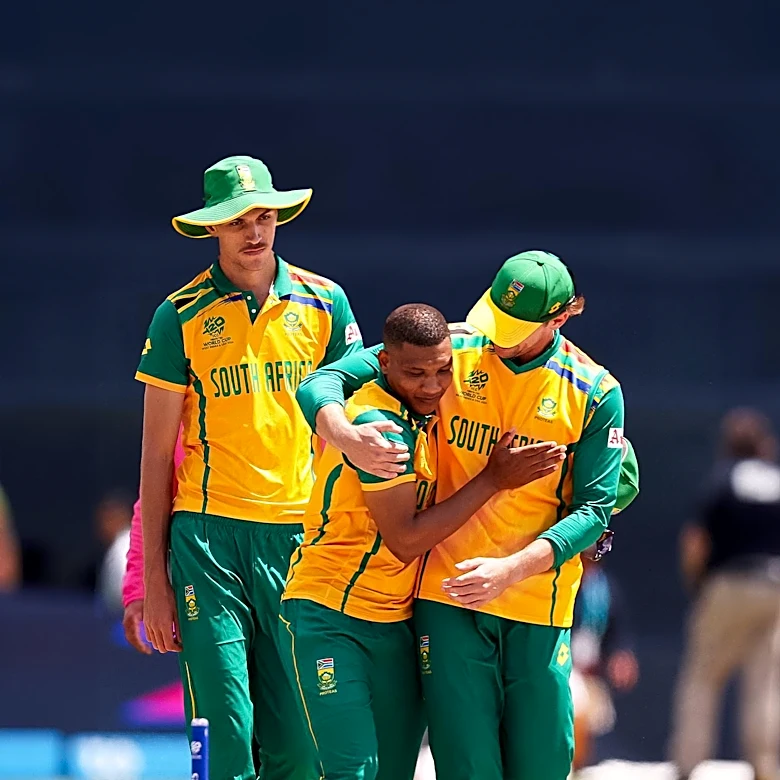 Canada and South Africa Make Historic World Cup Knockout Stage