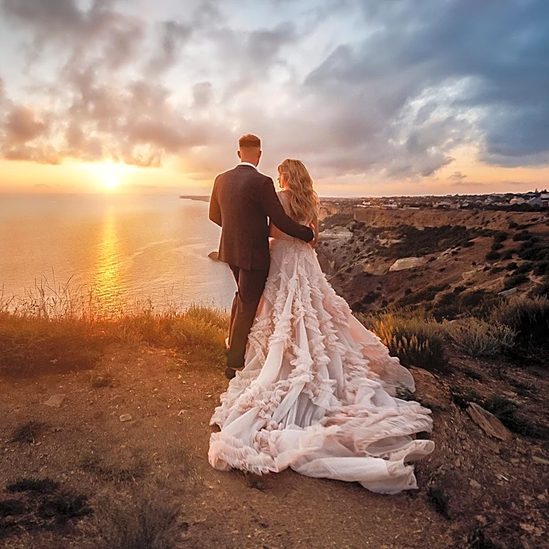 Santa Barbara Hosts Mass Weddings on Palindrome Day