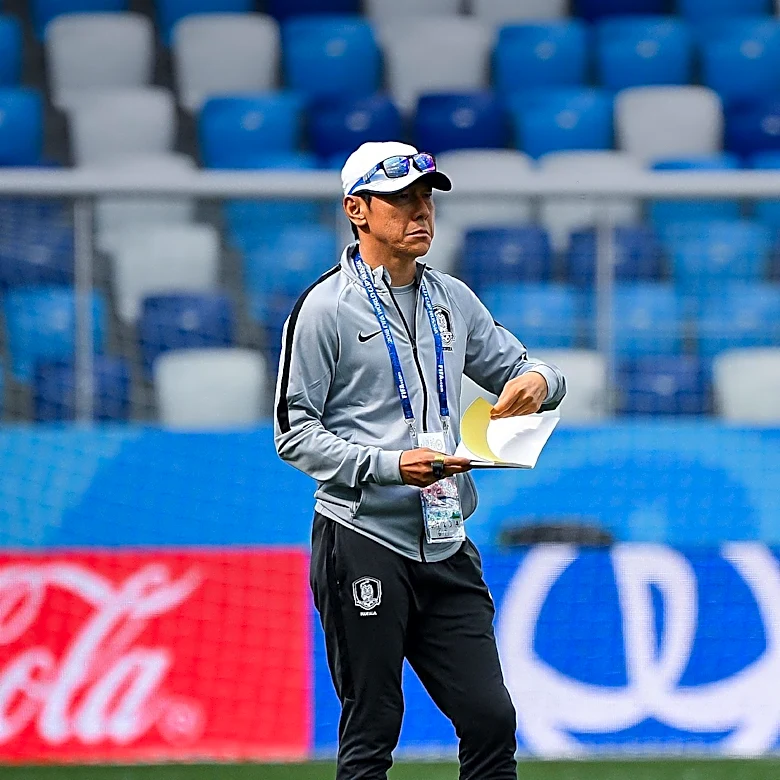 South Korea Coach Resigns Following World Cup Exit Criticism