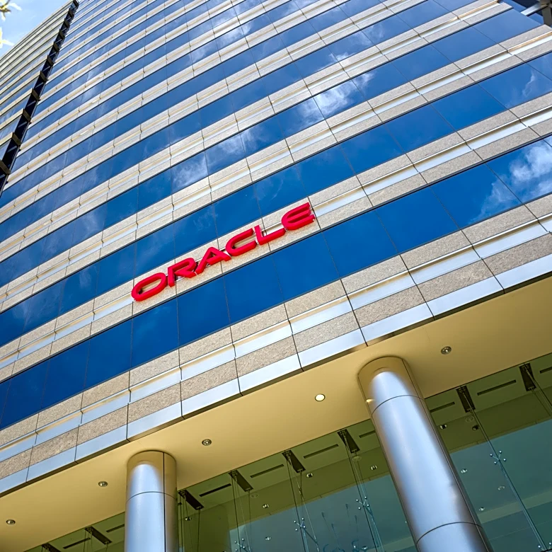 Oracle Cuts 21,000 Jobs as AI Integration Reshapes Workforce