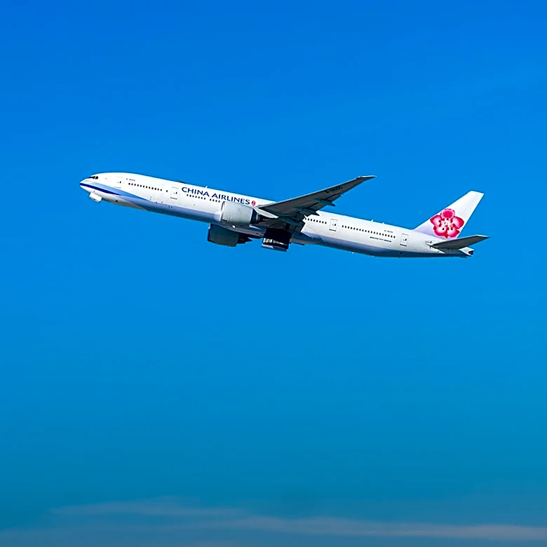 China Southern Airlines Orders 777-8F Freighters to Boost Cargo Capacity