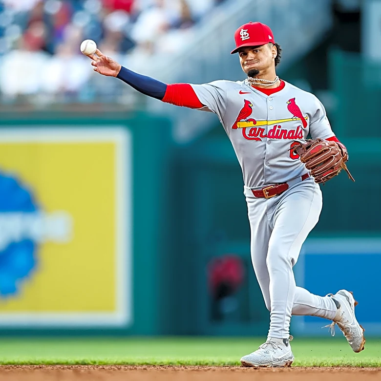 Bryan Torres' Home Run Leads Cardinals to Victory Over Marlins, Ending Losing Streak