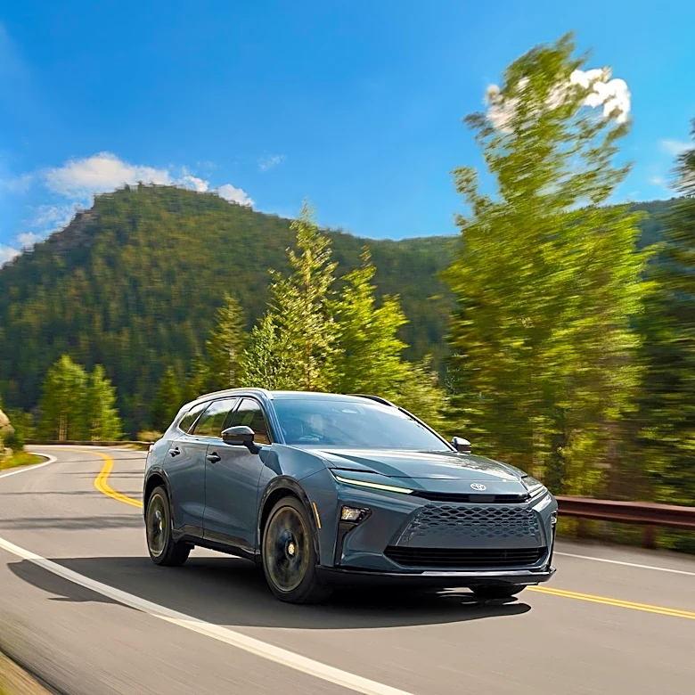 Chrysler Plans New Model to Compete with Tesla Model Y in Crossover Market