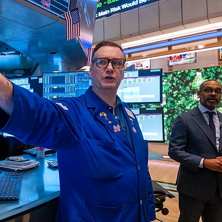 Chipmaker Shares Surge Amid AI Boom, Reflecting Shifts in Investor Focus