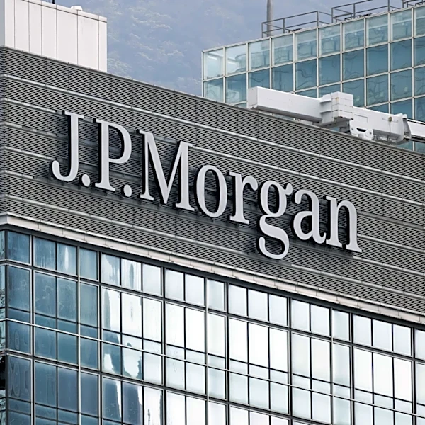 JPMorgan Executive Departs Following Viral Video Incident Involving Knicks-Themed Trash Can