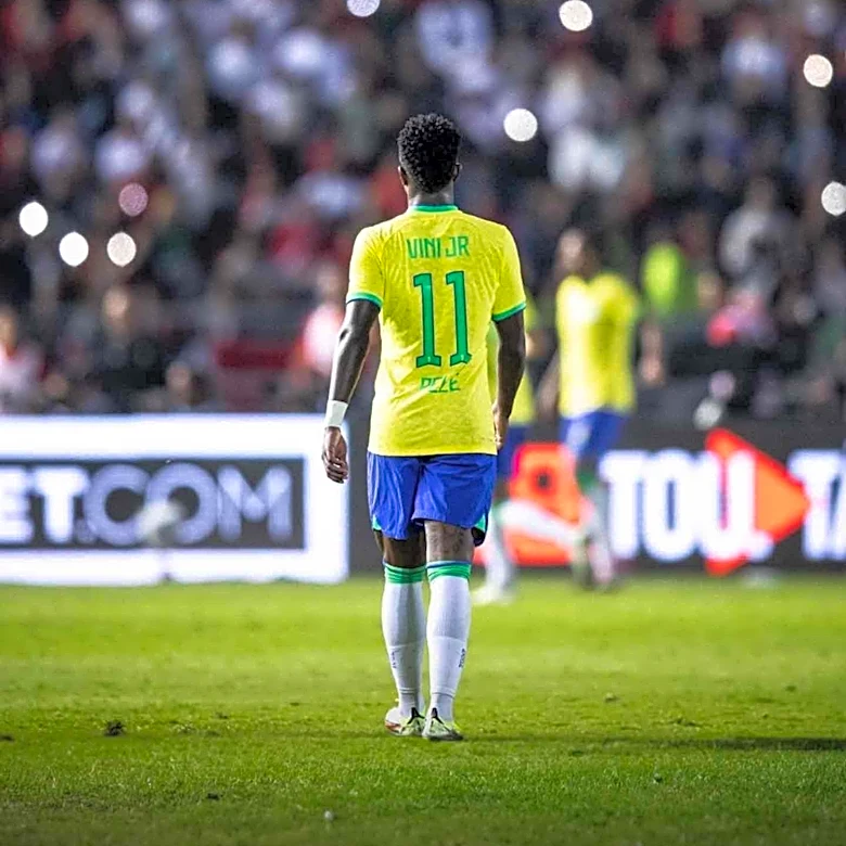 Vinícius Júnior Leads Brazil Against Japan in World Cup Knockout Stage