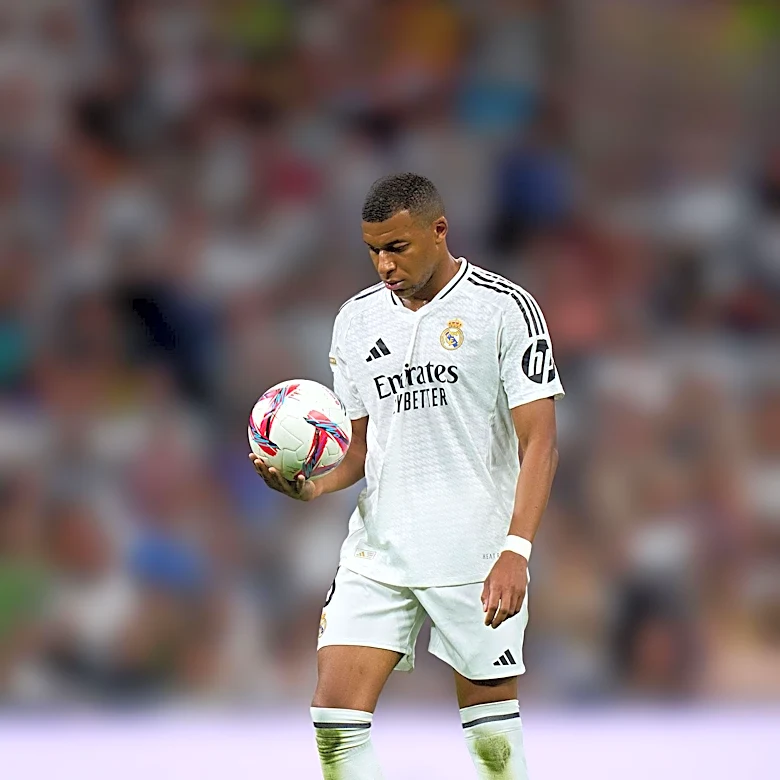 Valencia Seeks Loan Deal for Real Madrid Prospect Joan Martínez