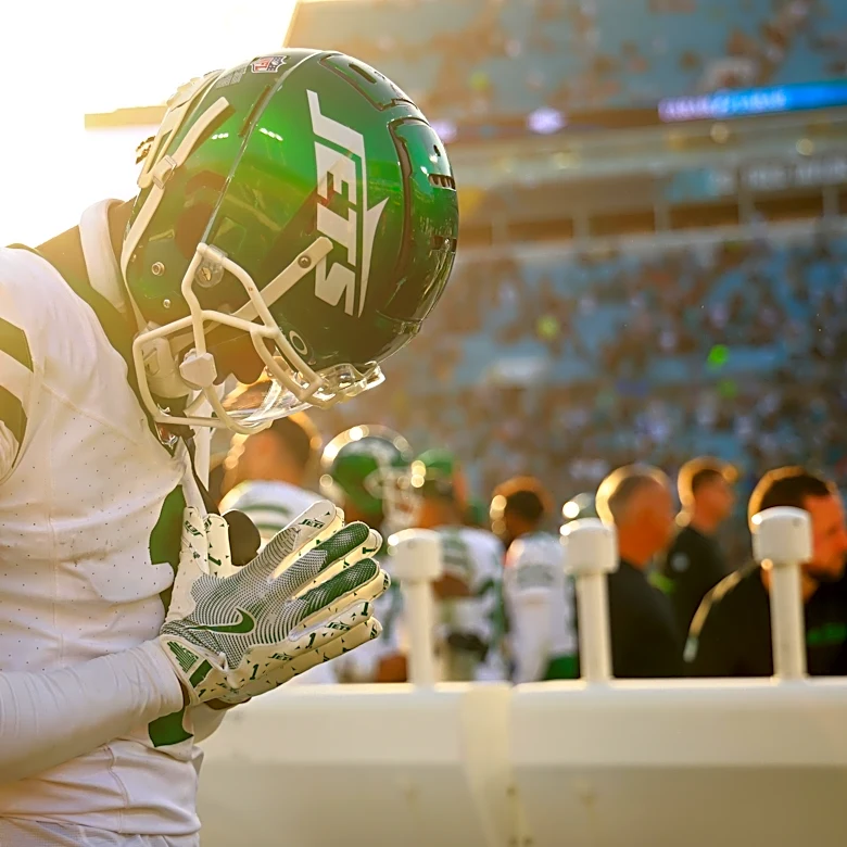 Jets' Kenyon Sadiq Set to Return for Training Camp After Hernia Surgery