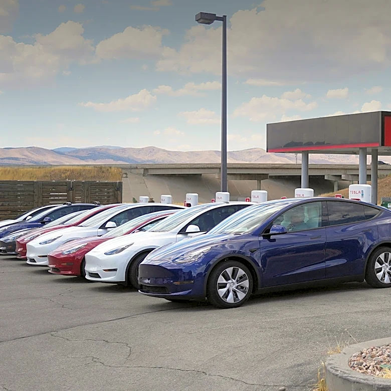 Texas Nears California as Top Market for New Light Vehicle Sales