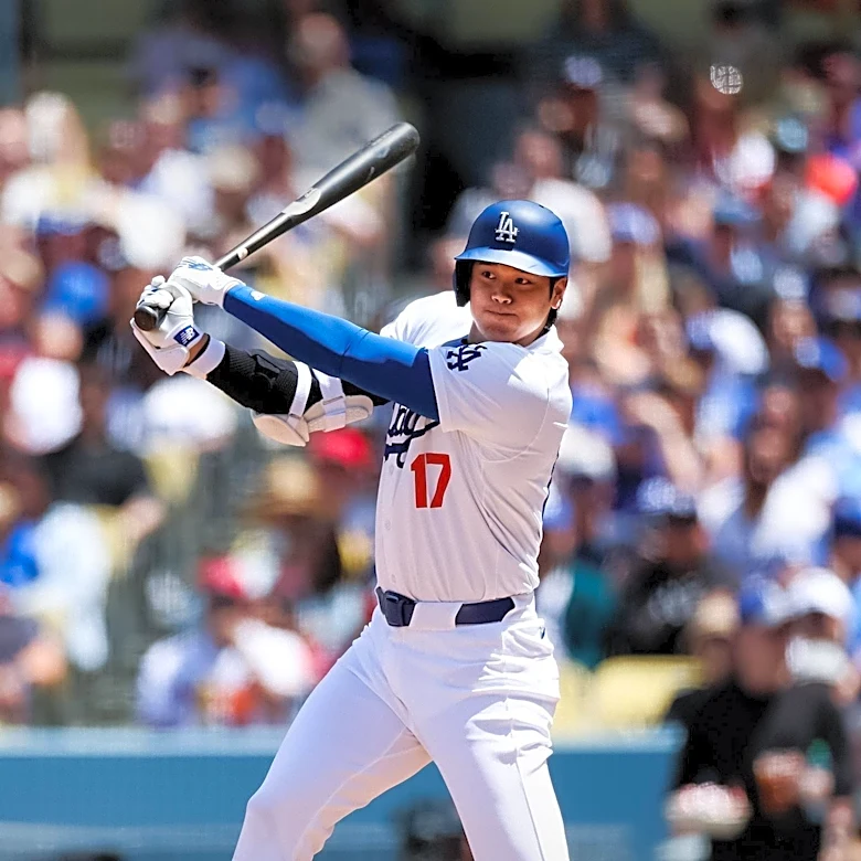 Dodgers Reinforce Lineup with Teoscar Hernández's Return from Injury