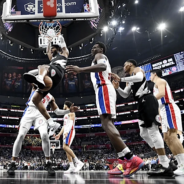 Jalen Duren Seeks Trade from Detroit Pistons to Sacramento Kings Amid Contract Dispute