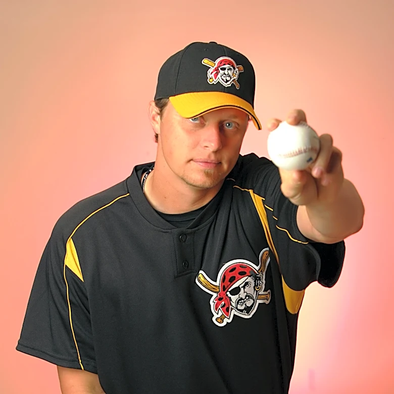 Pittsburgh Pirates Seek Closer to Bolster Bullpen Amid Playoff Push