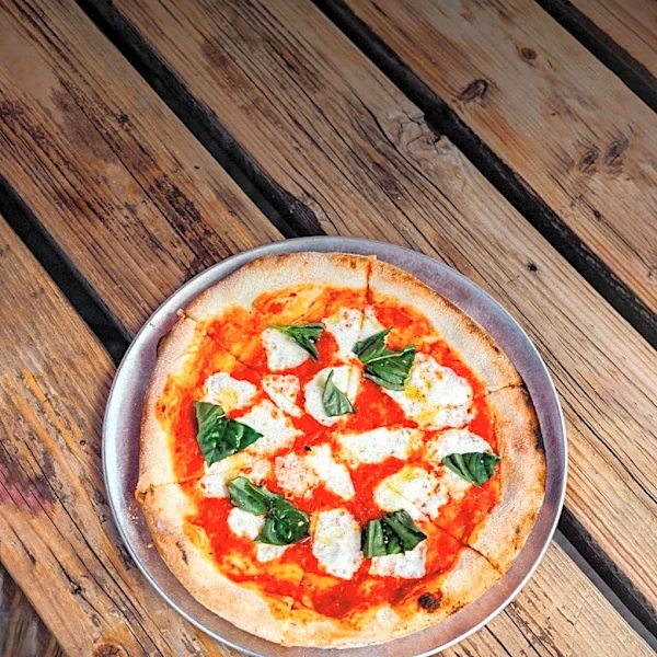 Consumer Reports Evaluates Outdoor Pizza Ovens for Home Use