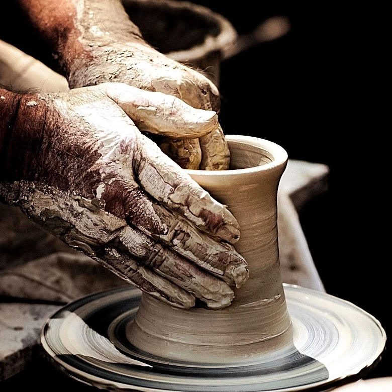 Denby Pottery Ceases Online Orders Amid Administration Challenges