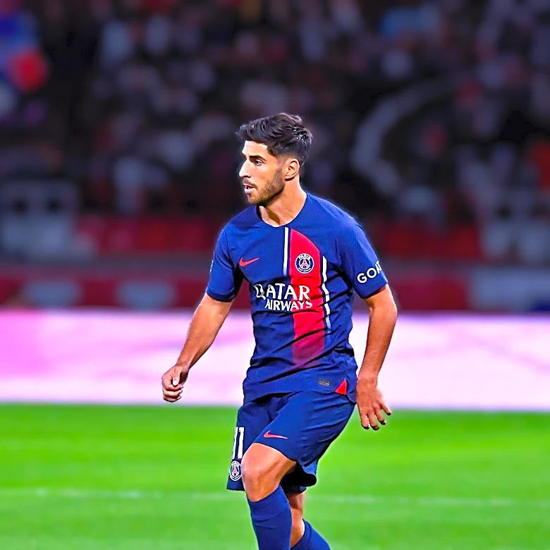 PSG Sets High Price for Barcola Amid Interest from Liverpool and Arsenal