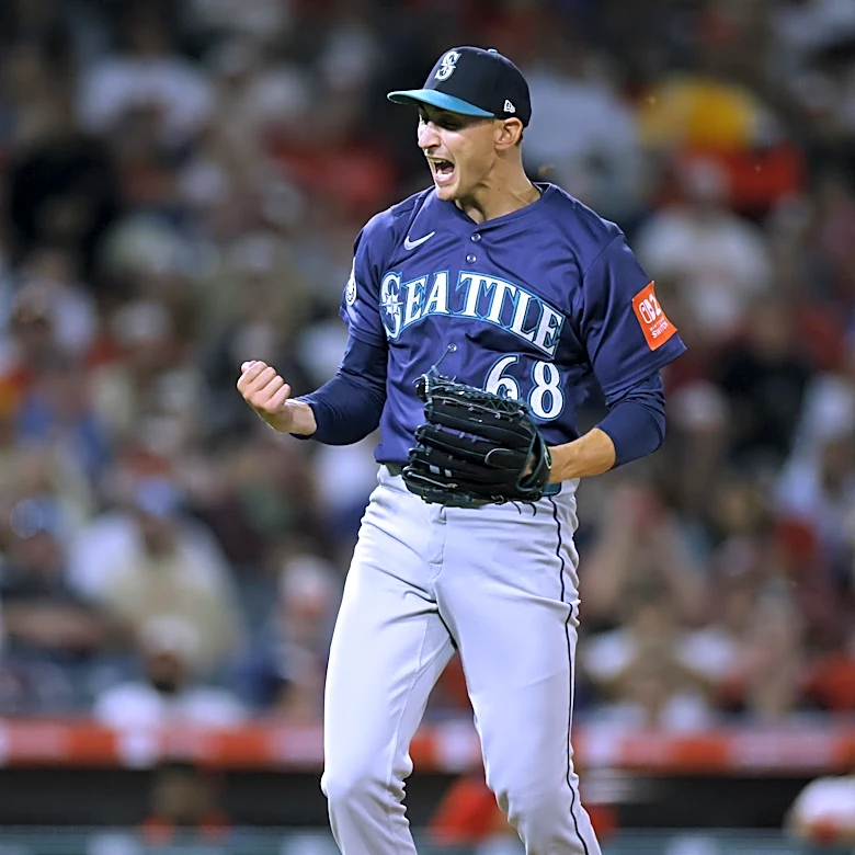 Seattle Mariners Defeat Angels with Strong Performance by Bryan Woo