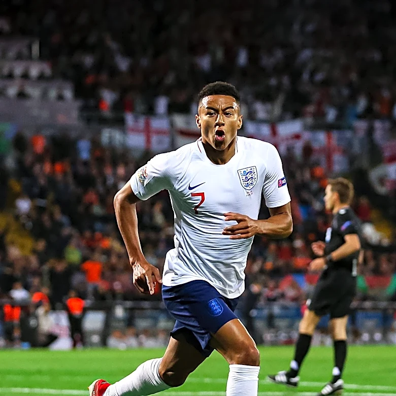 England Advances to World Cup Knockout Stage with Victory Over DR Congo