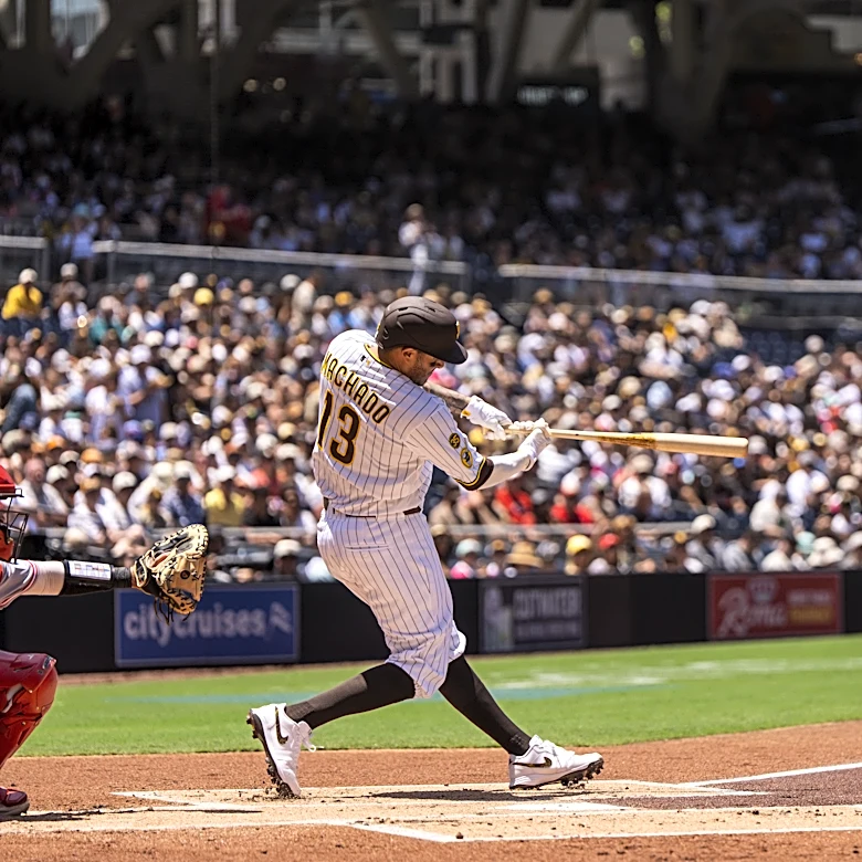 Junior Caminero Sets Record with Historic Home Run Streak as Rays Defeat Royals