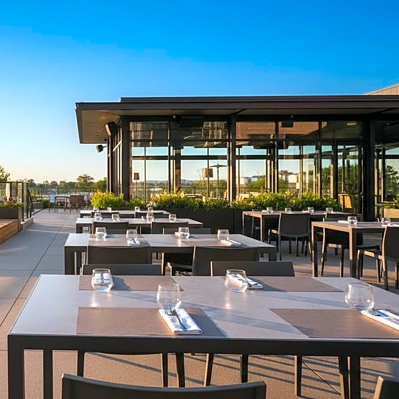 Wahlburgers in St. Charles Closes Due to Lease and Cost Challenges