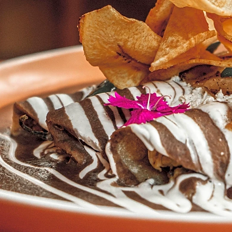 Pico Rivera's Taquearte: A Taste of Mexico City in Los Angeles