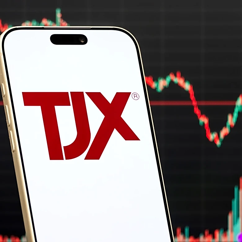 U.S. Manufacturing Stocks Poised to Benefit Amid USMCA Uncertainty and Tariff Talks