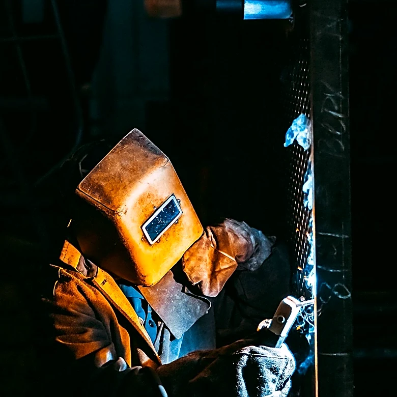 SILICON's Whitepaper Addresses Global Maritime Welder Shortage