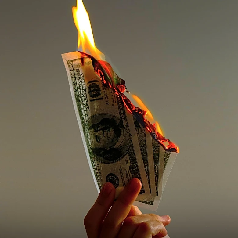 U.S. Dollar Faces Largest Weekly Decline in Three Months Amid Weak Jobs Data
