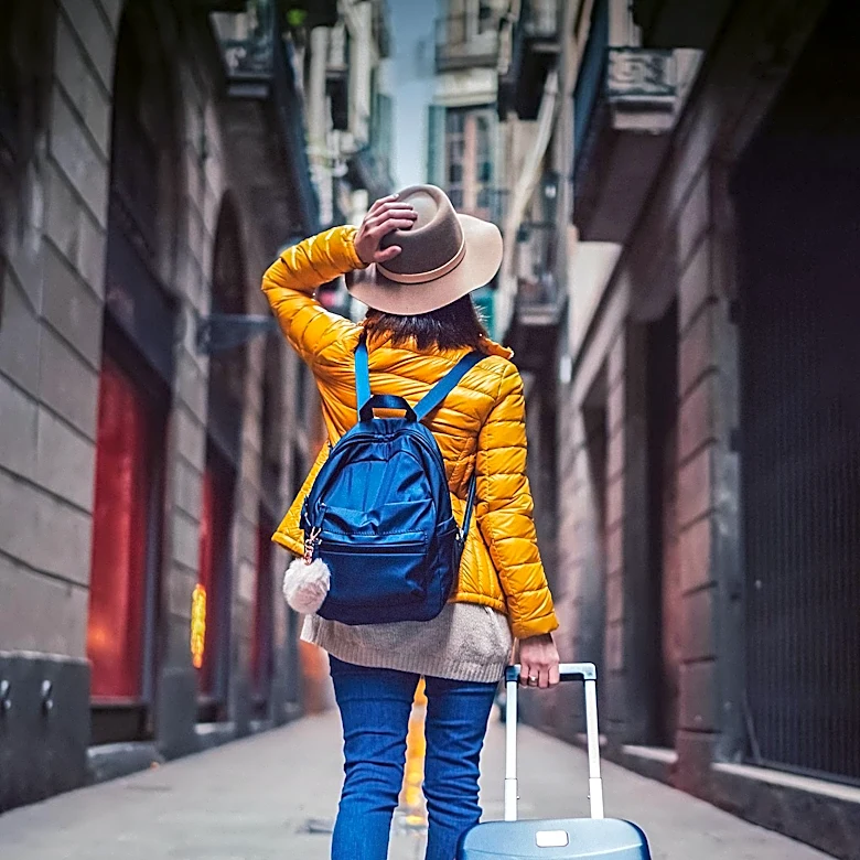 Travelers Opt for Walkable Destinations to Avoid Transportation Challenges