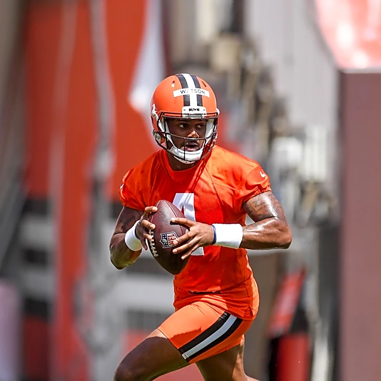 Cleveland Browns Training Camp 2026: Quarterback Competition Between Deshaun Watson and Shedeur Sanders Intensifies