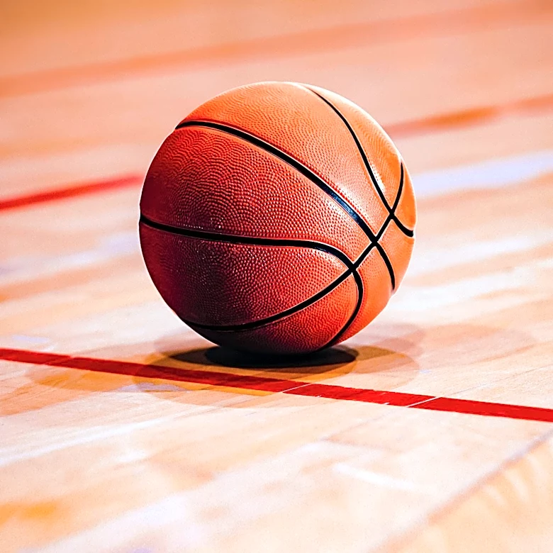 Lakers Sign First-Round Pick Cameron Carr to Rookie Contract, Enhancing Team's Athleticism