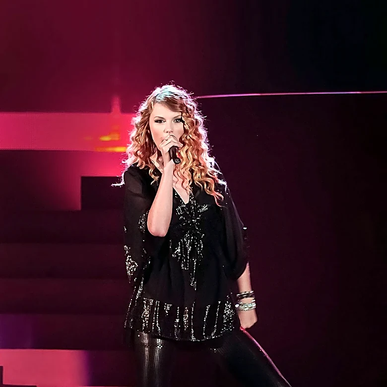 Taylor Swift Marries Travis Kelce at Madison Square Garden