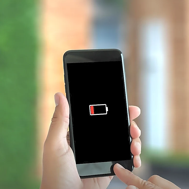 iPhone 18 Pro Max Expected to Rival Silicon-Carbon Android Flagships in Battery Life