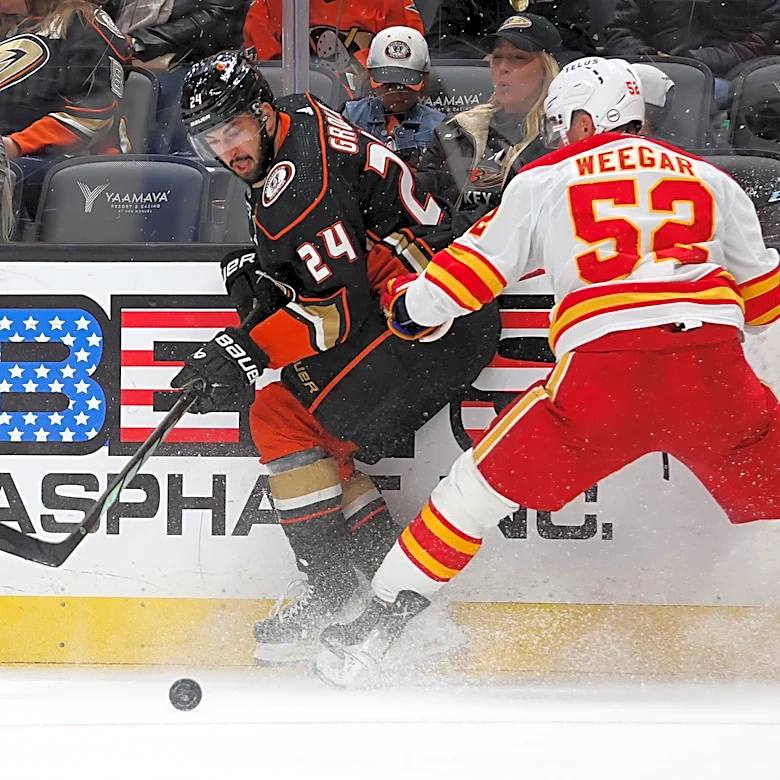 Anaheim Ducks Face Decision on Leo Carlsson's $90M Offer from Philadelphia Flyers