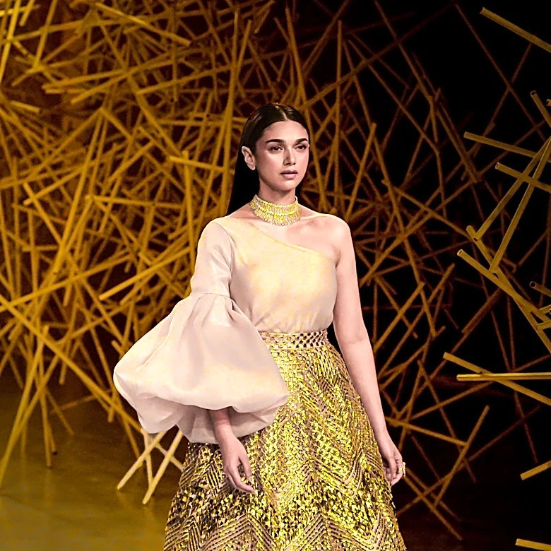 Paris Couture Week Fall/Winter 2026 Highlights New Designers and Virtual Reality Innovations