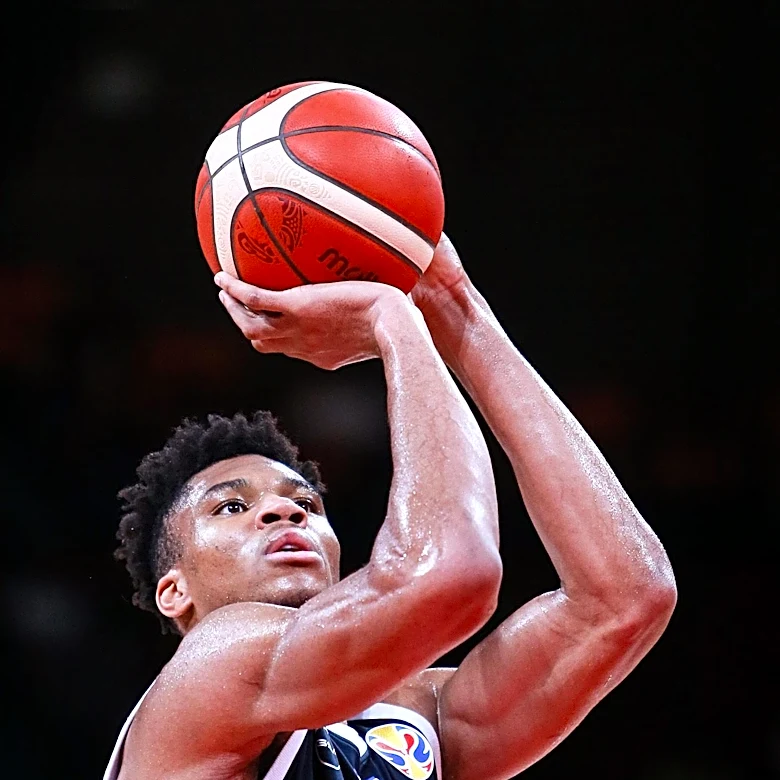 Giannis Antetokounmpo Bids Farewell to Milwaukee in Emotional Video
