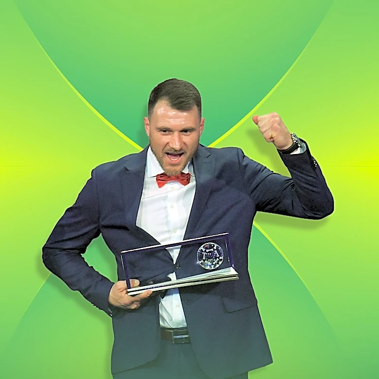 TIENS VMOMENT Receives Business Innovation Award in Poland, Highlighting AI and Health Integration