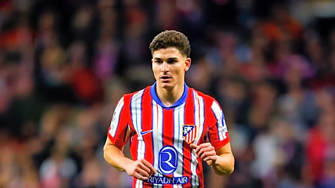 Barcelona Continues Pursuit of Julian Alvarez Amid Atletico Madrid's Resistance